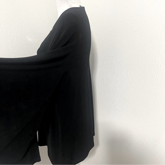 Travelers by Chico's Women’s Size Large Elegant Black Blouse Gold Accent EUC - Picture 5 of 10